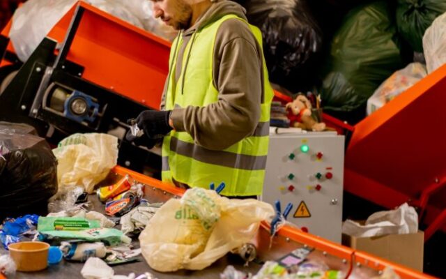 Abfallbeauftragte und Umweltschutz wie sie zusammenarbeiten